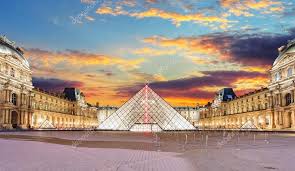 MUSEU DO LOUVRE PARIS - FRANÇA