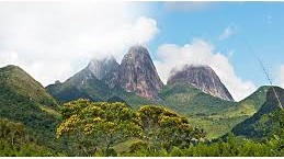 MONTANHA DOS TRES PICOS - RJ