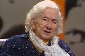 POETIZA CORA CORALINA